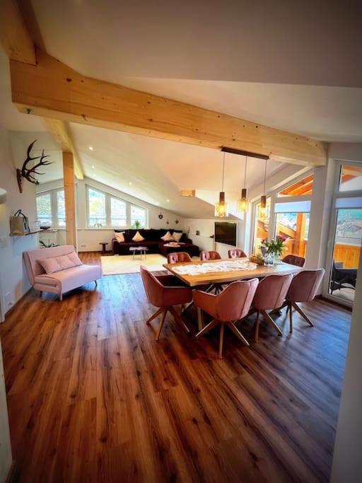 2023 NEU erbaute Ferienwohnung Lory mit Schlossblick in ruhiger Lage Halblech Exterior foto