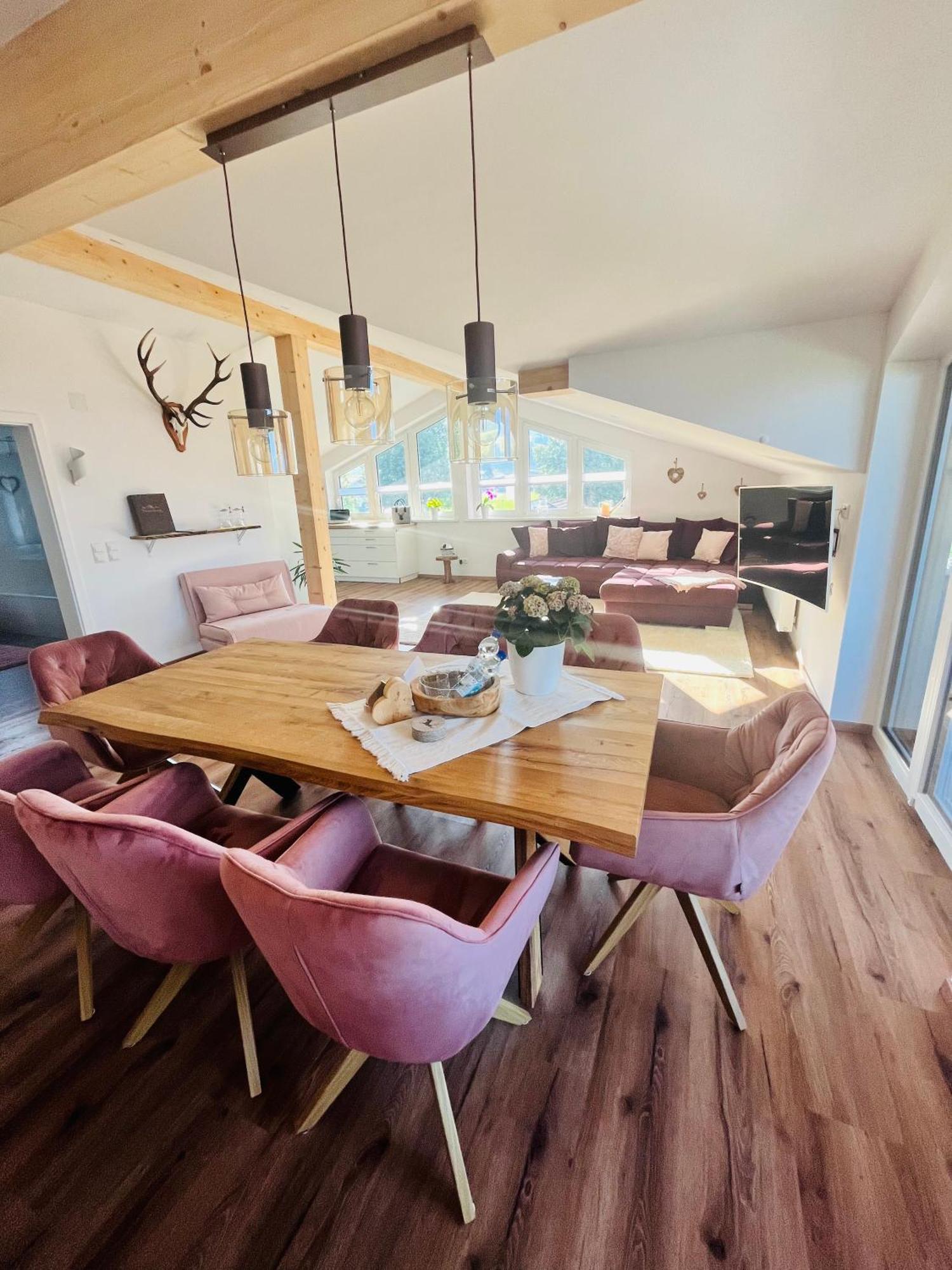 2023 NEU erbaute Ferienwohnung Lory mit Schlossblick in ruhiger Lage Halblech Exterior foto